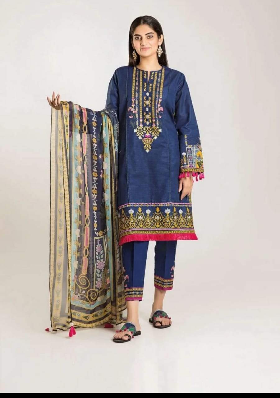 img_khaadi_winter_vibes_awwal_boutique