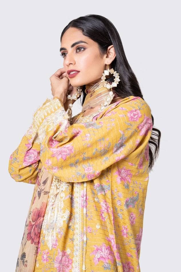 img_khaadi_lawn_22_awwal_boutique