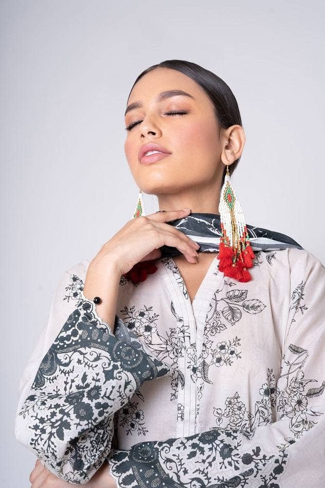 img_khaadi_lawn_22_awwal_boutique