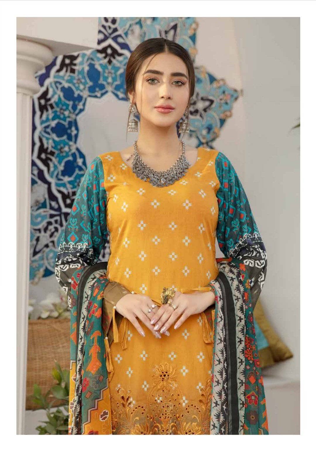 img_afreen_chunari_chikankari_lawn_by_riaz_arts_awwal_boutique
