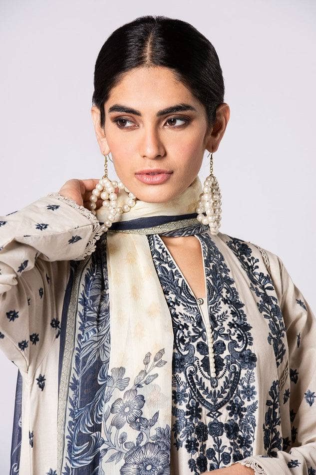 img_khaadi_lawn_23_awwal_boutique