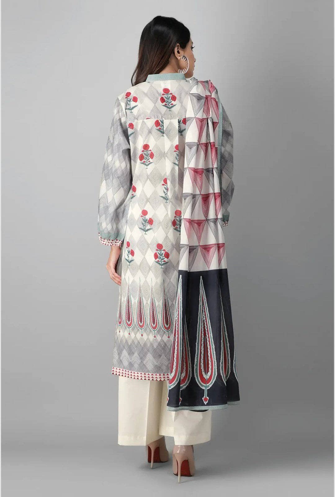 img_khaadi_lawn_2021_awwal_boutique