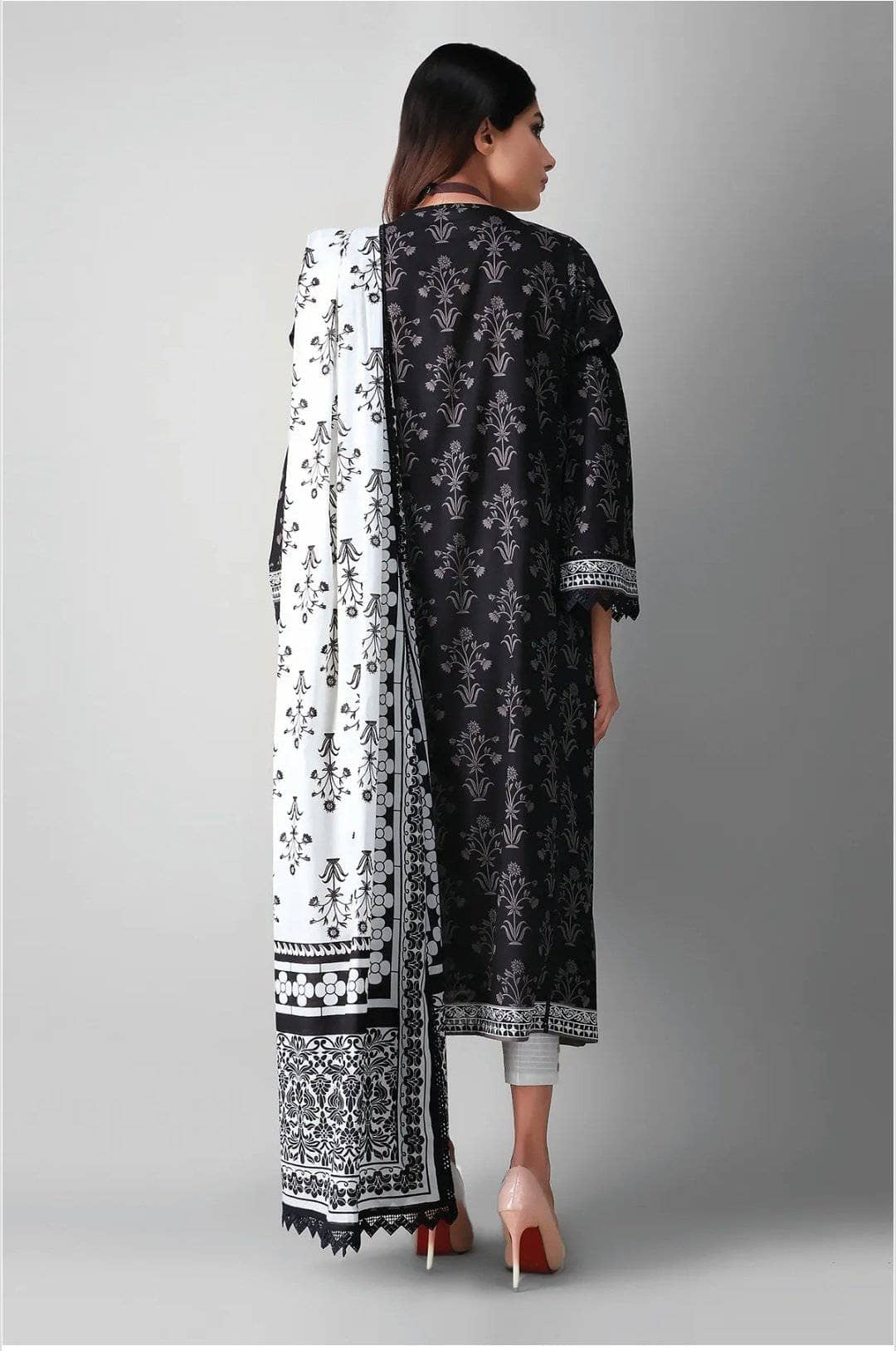 img_khaadi_lawn_2021_awwal_boutique