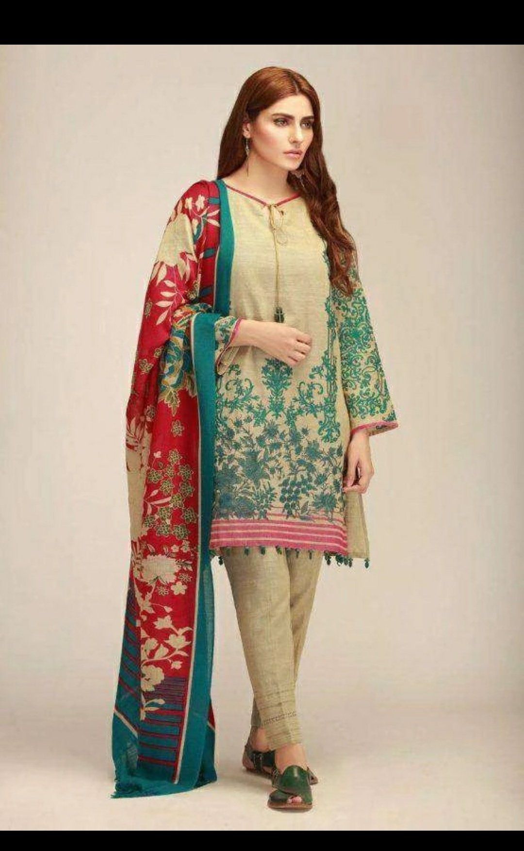 img_khaadi_winter_shawl_collection_awwal_boutique