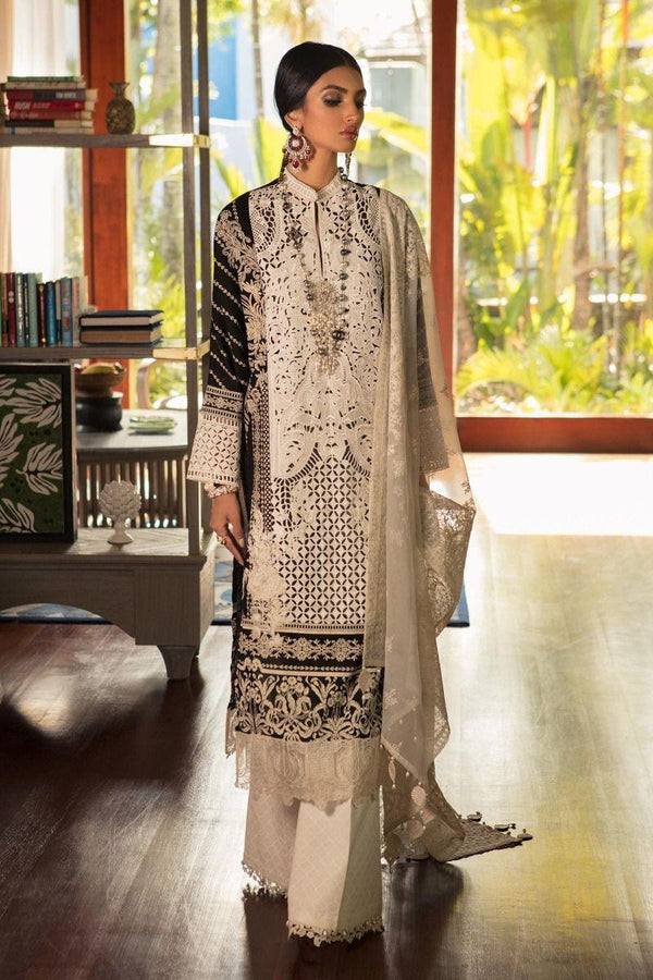 img_sana_safinaz_lawn_collection_awwal_boutique