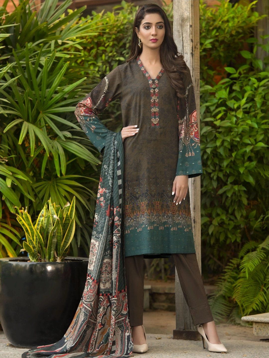 img_limelight_winter_collection_awwal_boutique
