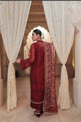 img_lsm_lakhani_embroudered_lawn_22_awwal_boutique