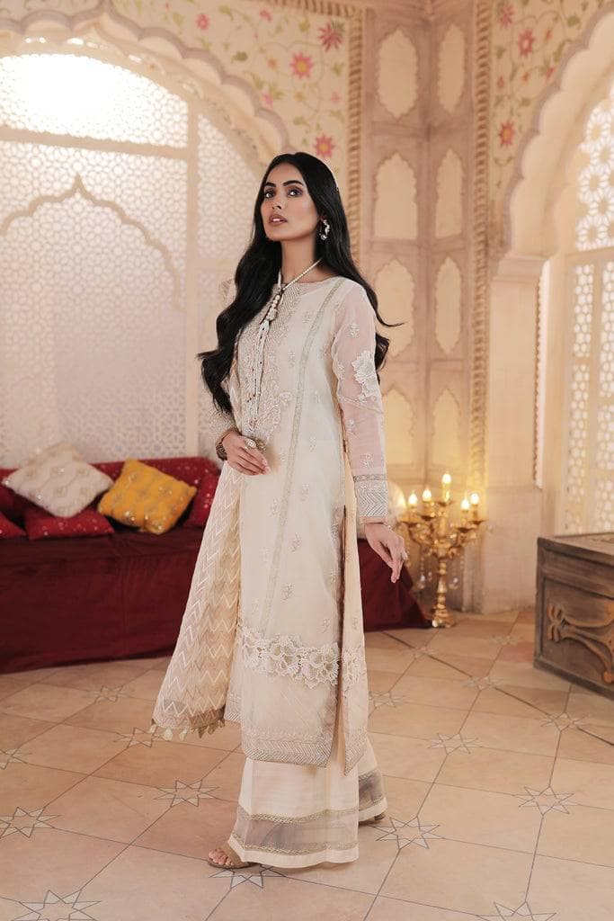 img_lsm_lakhani_embroidered_lawn_awwal_boutique