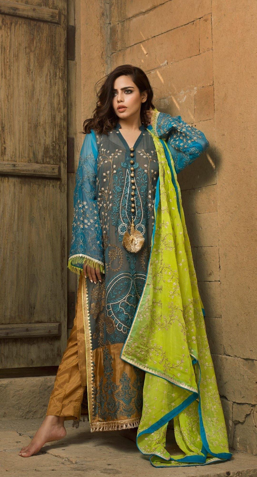 img_maira_khan_by_rub_nawaz_chiffon_collection_awwal_boutique