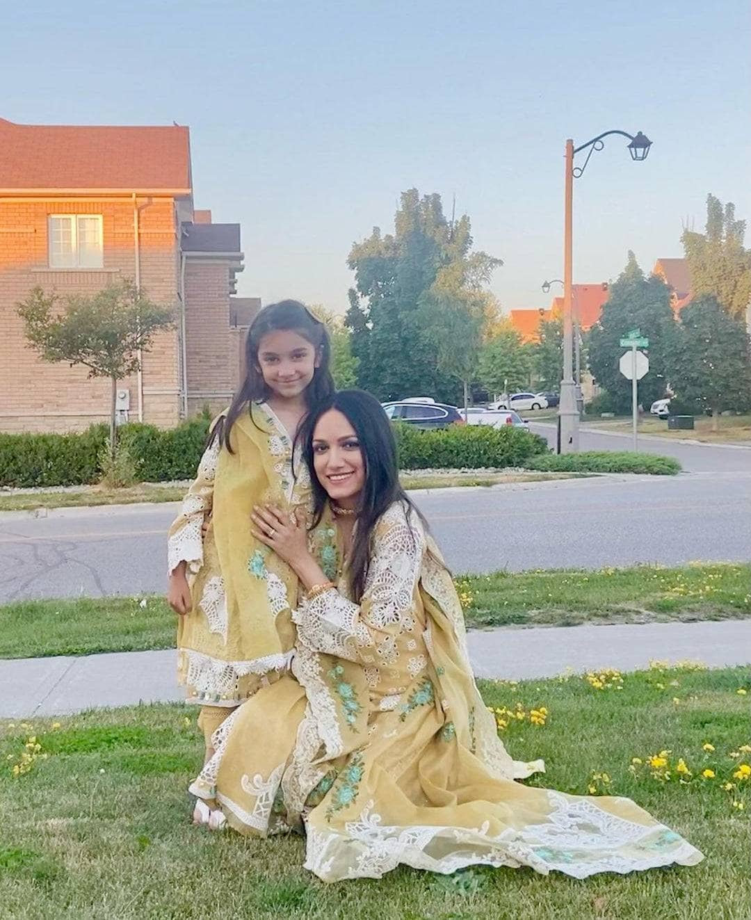 img_manara_lawn_22_awwal_boutique