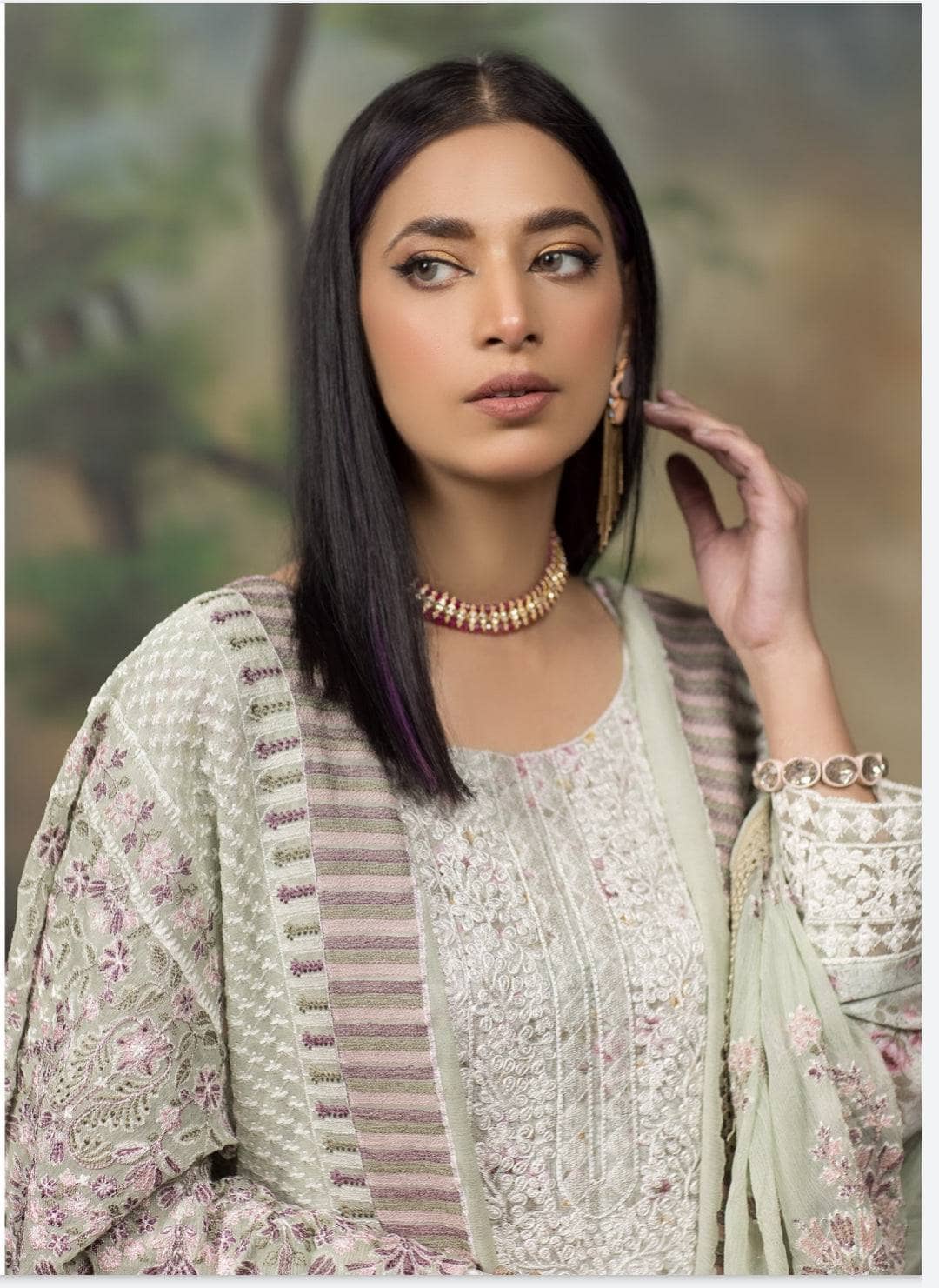 img_manizay_lawn_23_awwal_boutique