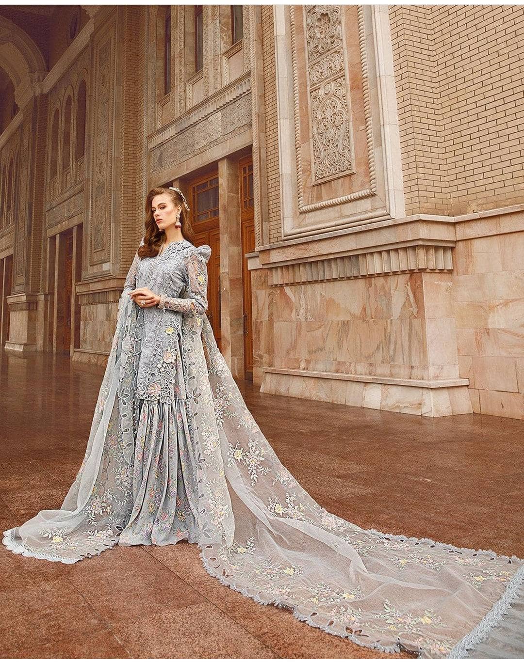 img_maria_b_eid_lawn_23_awwal_boutique