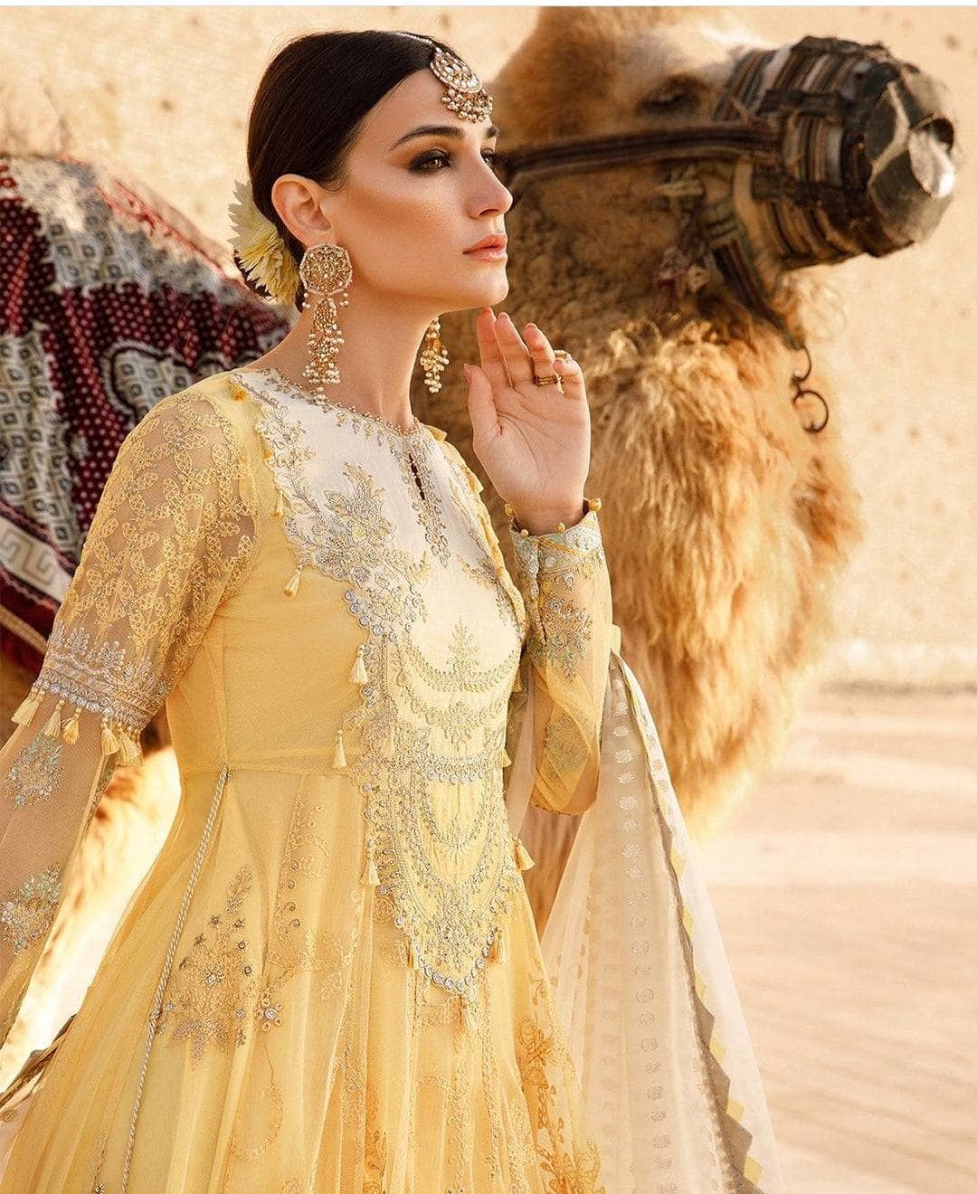 img_maria_b_eid_lawn_23_awwal_boutique