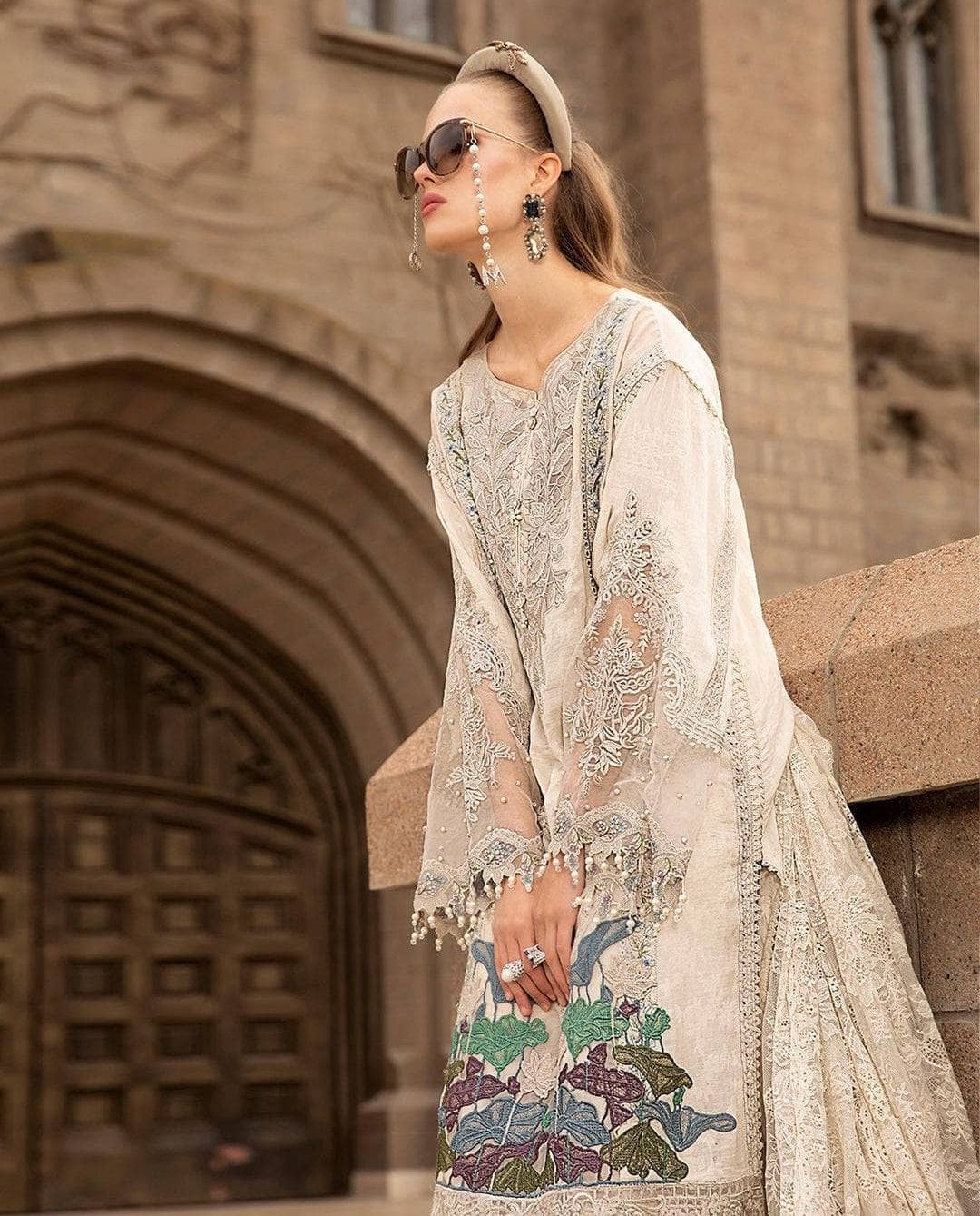 img_maria_b_eid_lawn_23_awwal_boutique