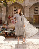 img_maria_b_eid_lawn_23_awwal_boutique