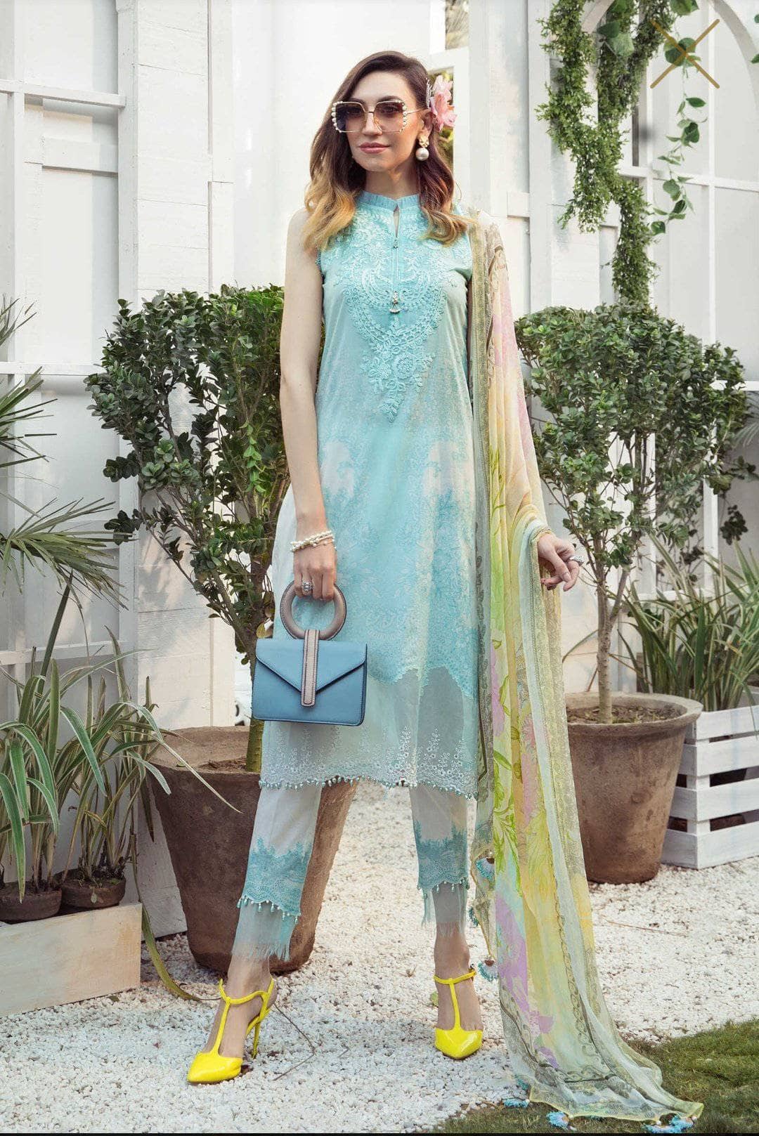 img_maria_b_m_prints_lawn_2021_awwal_boutique