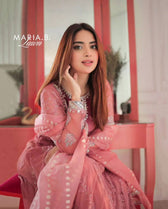 img_spotted_wearing_maria_b_lawn_23_awwal_boutique