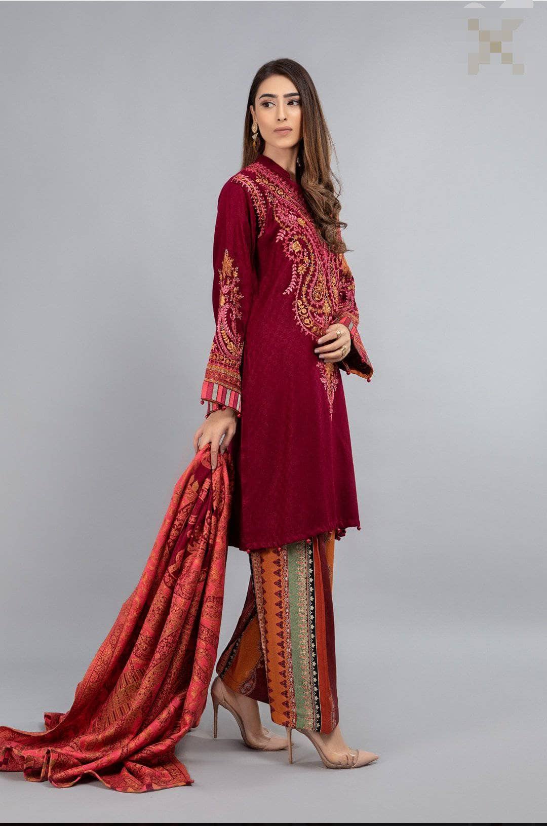 img_maria_b_linen_2020_awwal_boutique