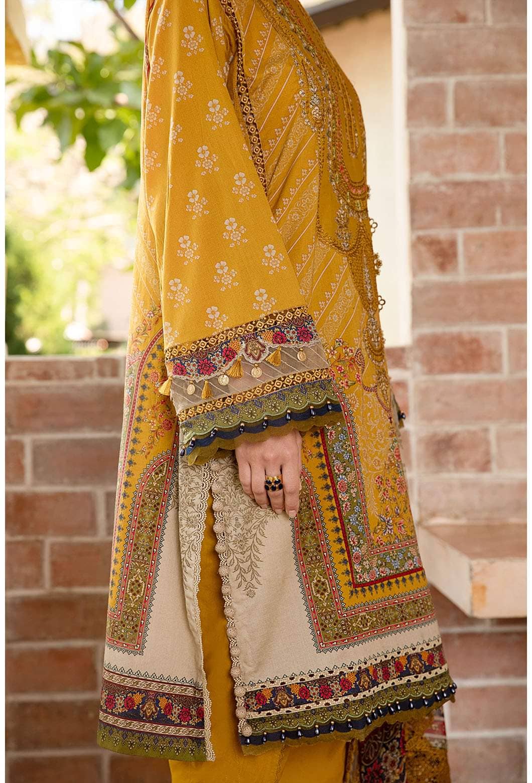 img_maria_b_m_prints_23_awwal_boutique