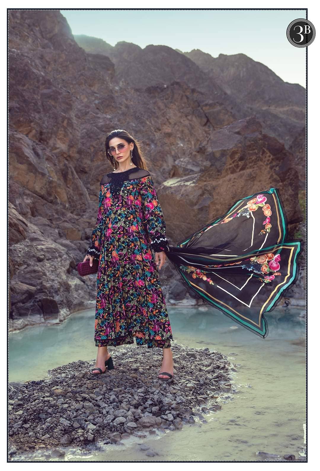 Img_maria_b_m_prints_winter_2022_awwal_boutique