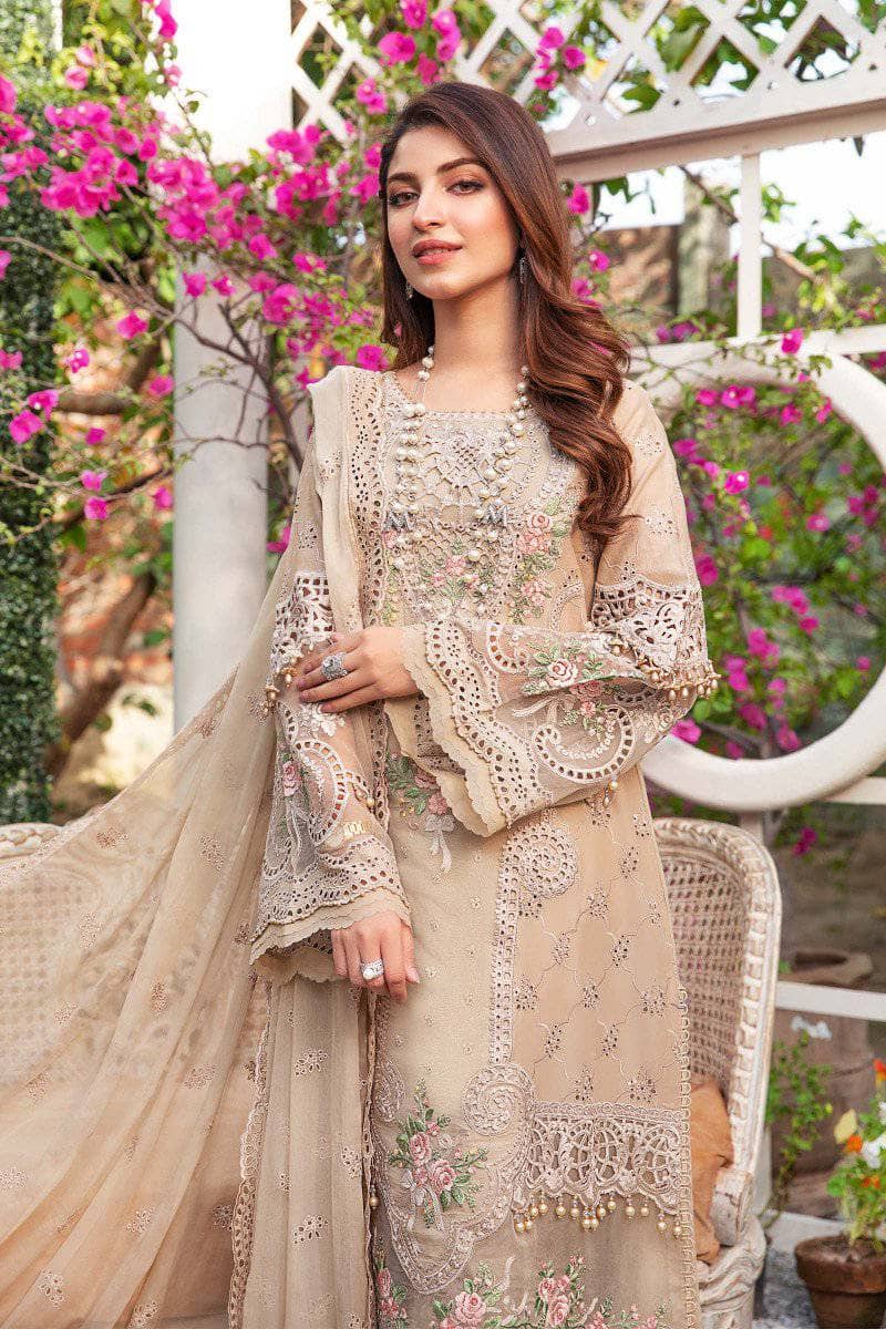 img_maria_b_eid_lawn_22_awwal_boutique