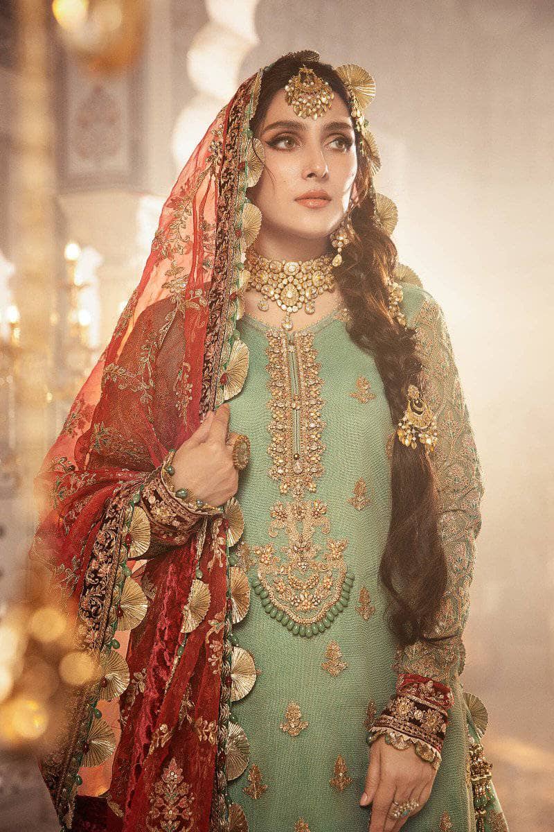 img_maria_b_mbroidered_wedfing_edition_awwal_boutique
