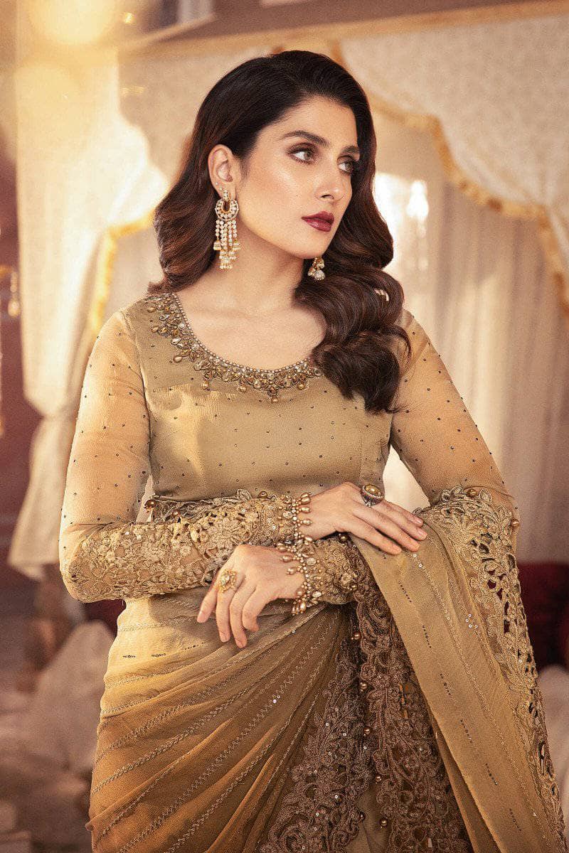 img_maria_b_mbroidered_wedfing_edition_awwal_boutique