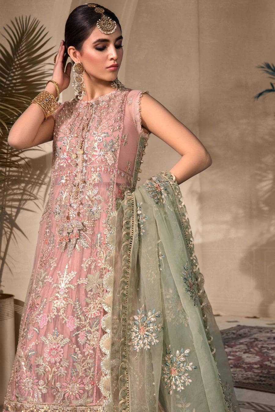 img_maria_b_mbroidered_chiffon_23_awwal_boutique