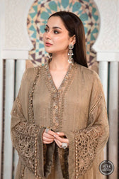 img_maria_b_mbroidered_chiffon_22_awwal_boutique