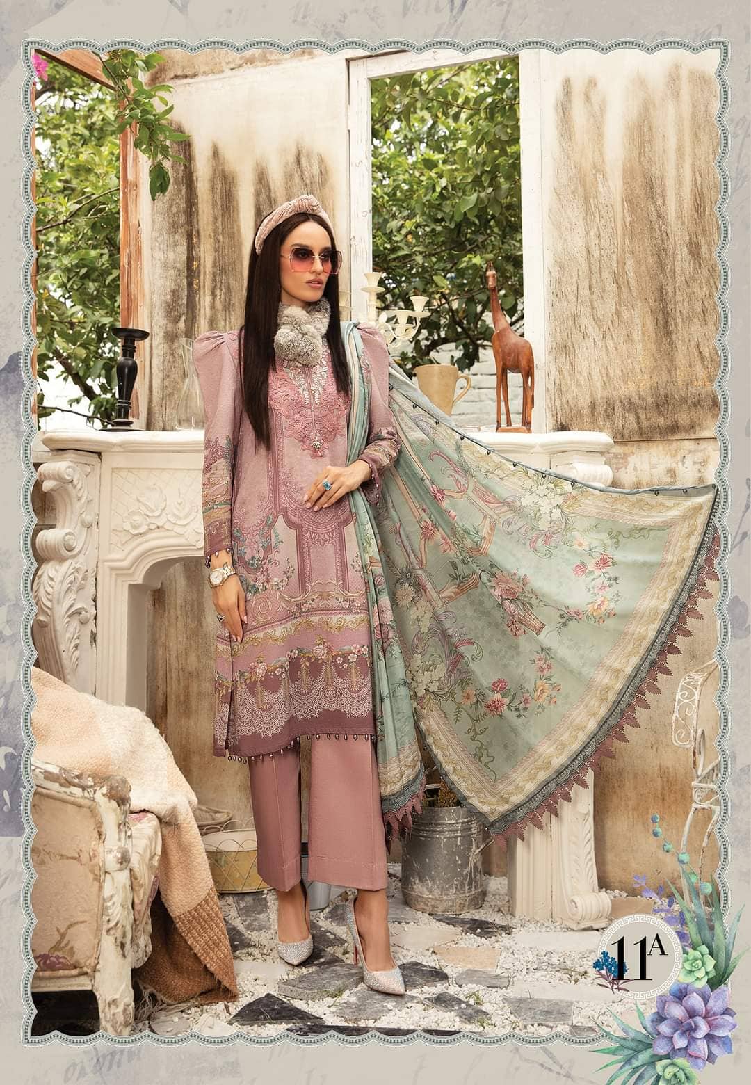 img_maria_b_m_prints_winter_woolen_shawl_awwal_boutique