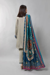 img_maria_b_m_prints_winter_awwal_boutique