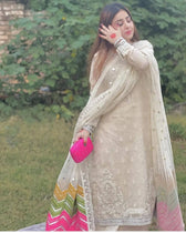 img_maria_b_eid_lawn_22_awwal_boutique