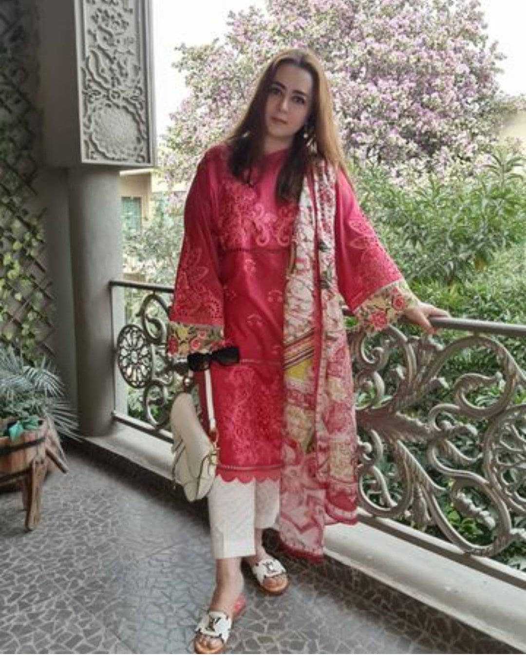 img_maria_b_lawn_2021_awwal_boutique