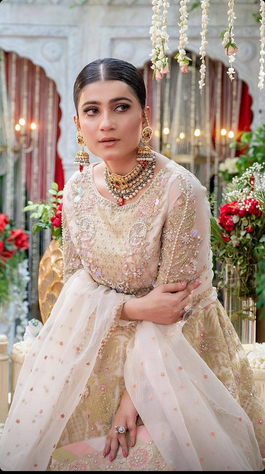 img_maria_osama_khan_wedding_edition_awwal_boutique