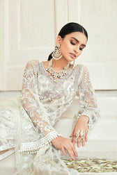 img_maryam_hussain_luxury_formals_chiffon_wedding_awwal_boutique