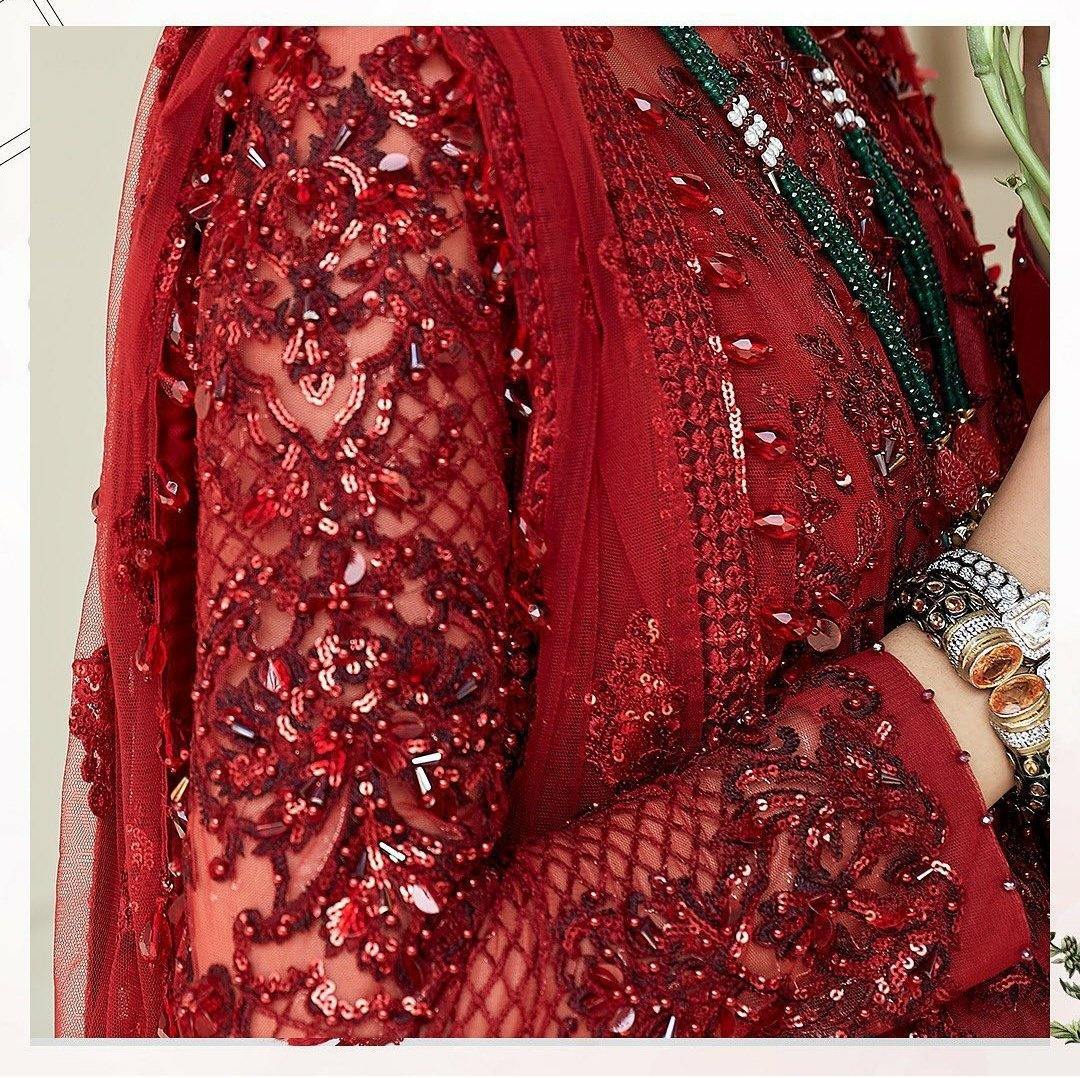 img_maryam_hussain_luxury_formals_chiffon_wedding_awwal_boutique