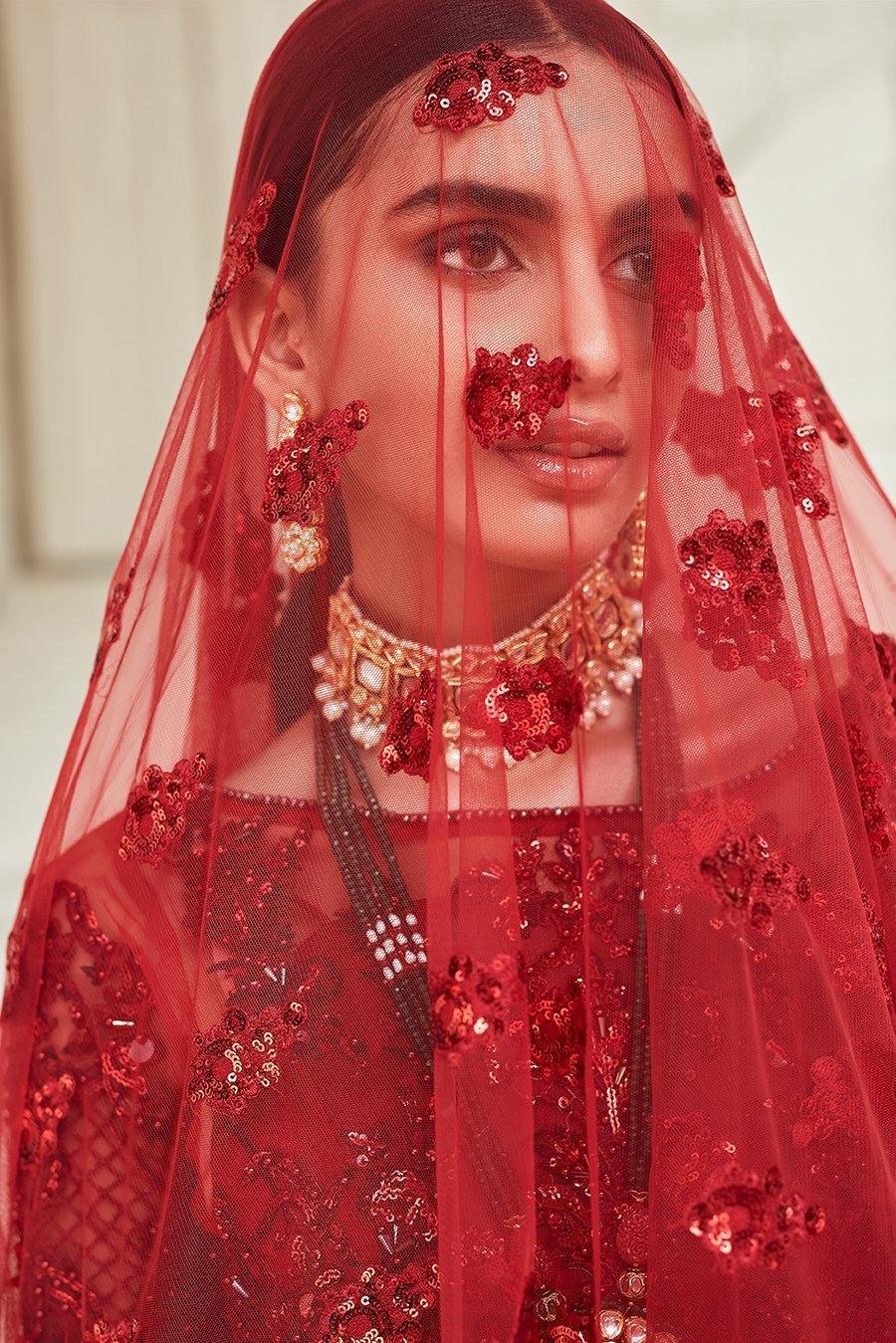img_maryam_hussain_luxury_formals_chiffon_wedding_awwal_boutique