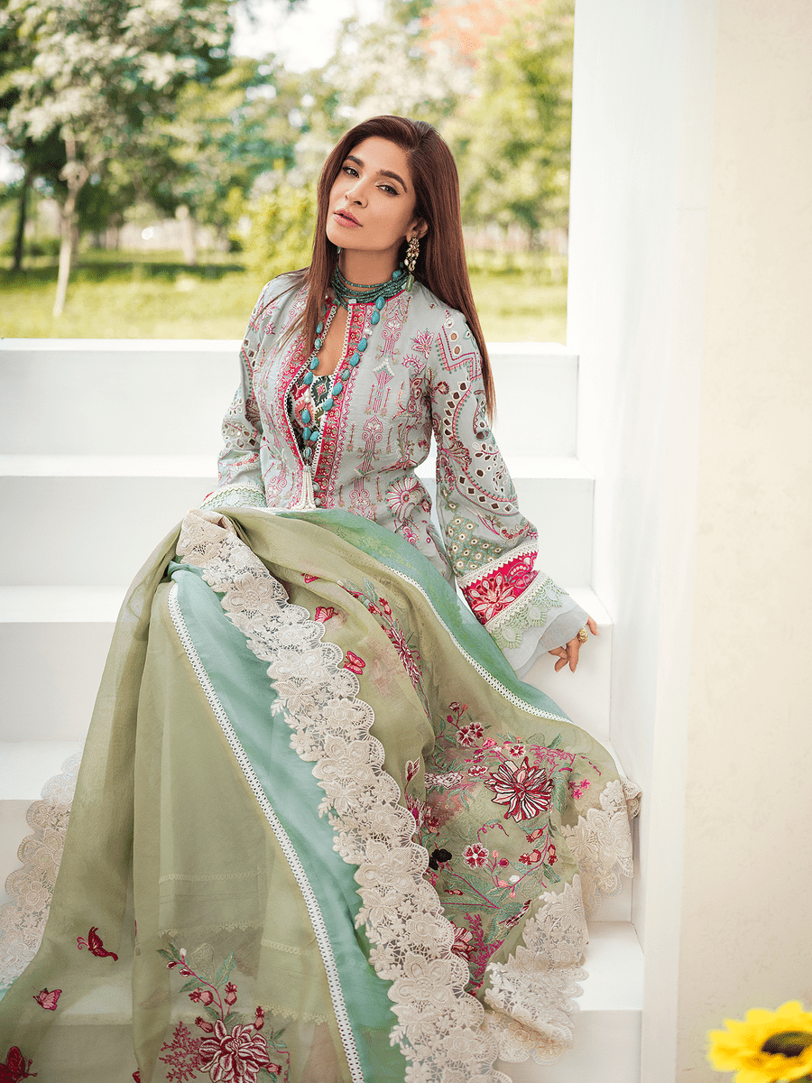 img_maryam_hussain_luxury_lawn_22_awwal_boutique