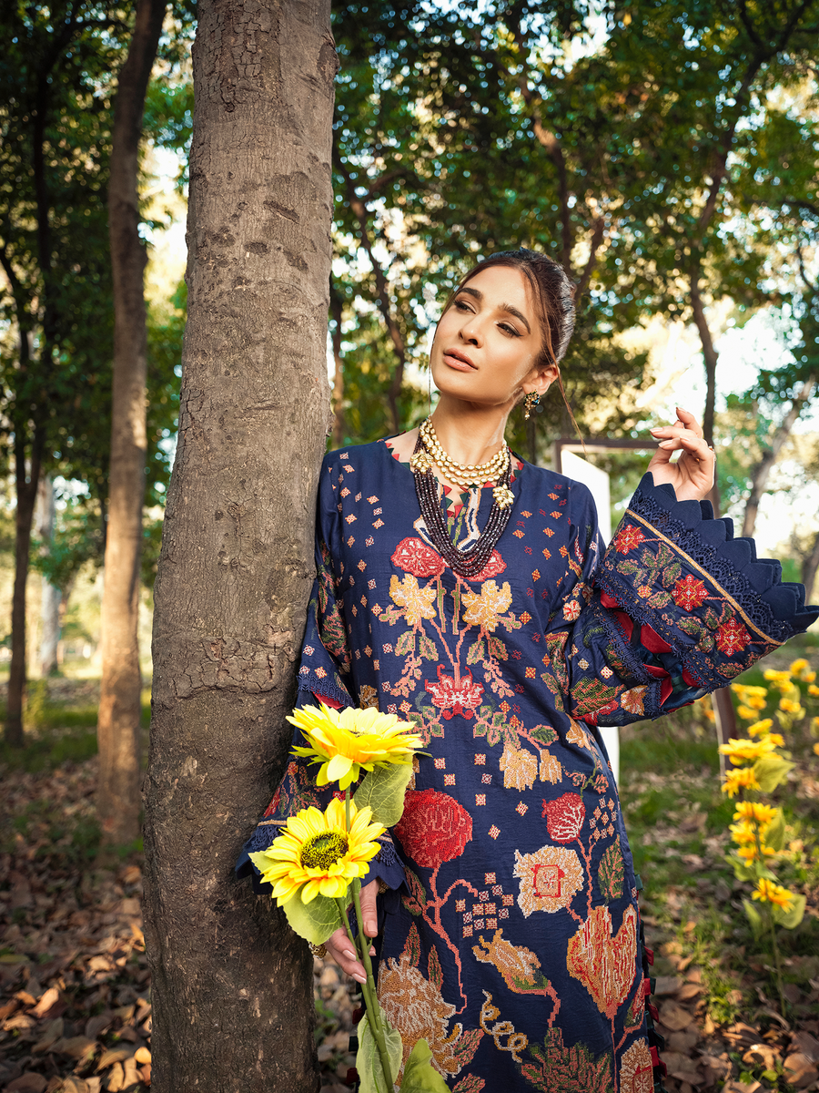 img_maryam_hussain_luxury_lawn_22_awwal_boutique