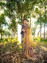 img_maryam_hussain_luxury_lawn_22_awwal_boutique