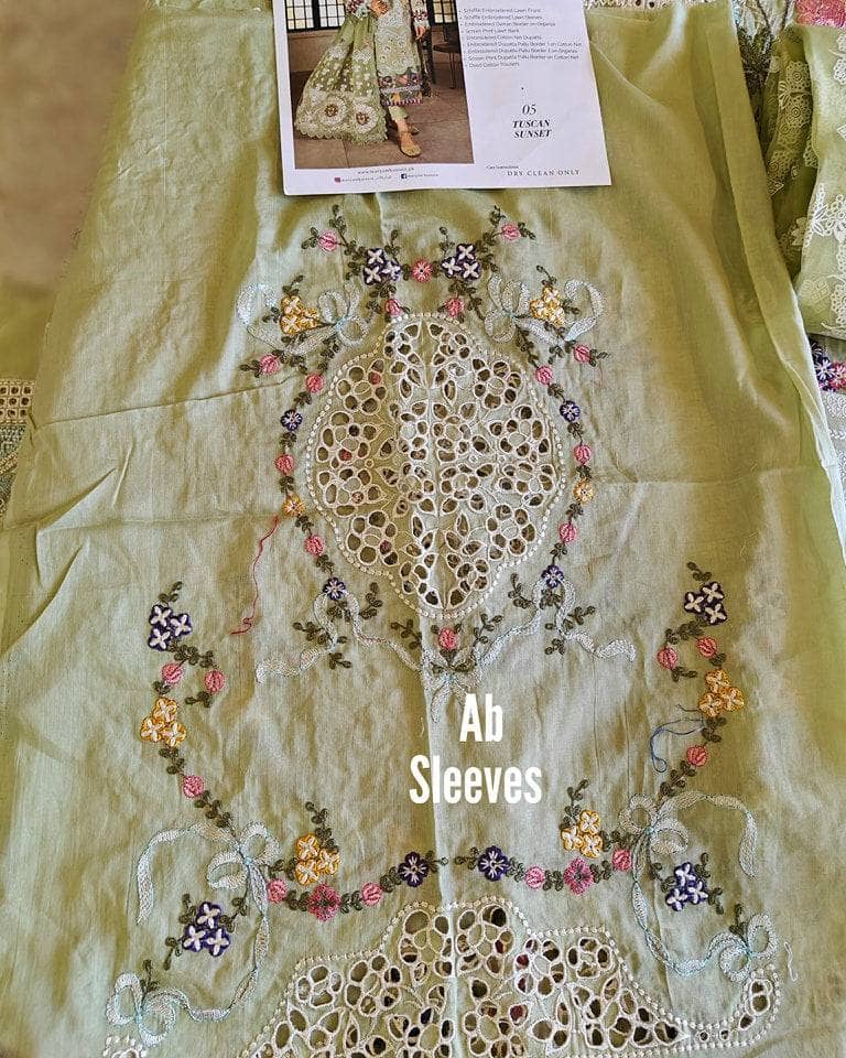 img_open_pic_maryam_hussain_lawn_23_awwal_boutiqueimg_open_pic_maryam_hussain_lawn_23_awwal_boutique