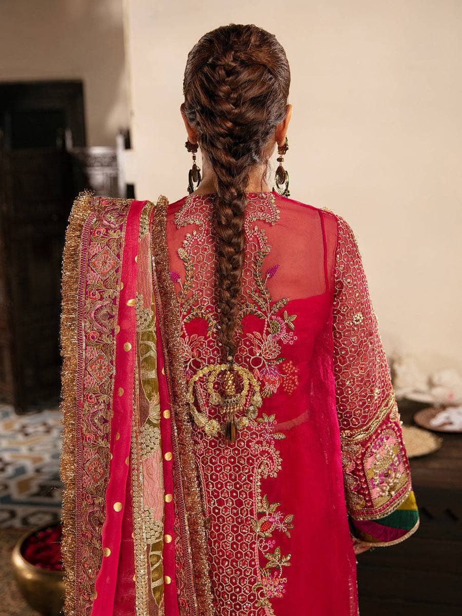 img_maryam_hussain_wedding_edition_awwal_boutique