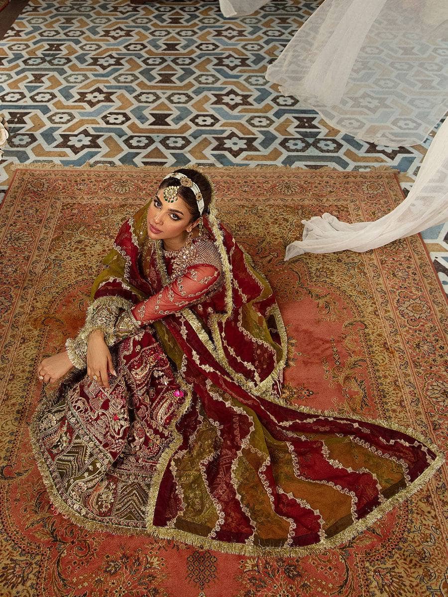 img_maryam_hussain_wedding_edition_awwal_boutique