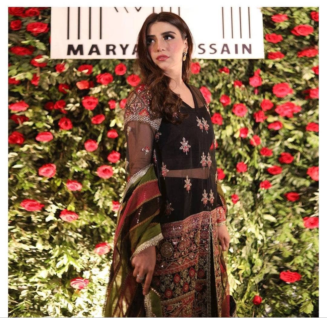 img_spotted_in_maryam_hussain_awwal_boutique
