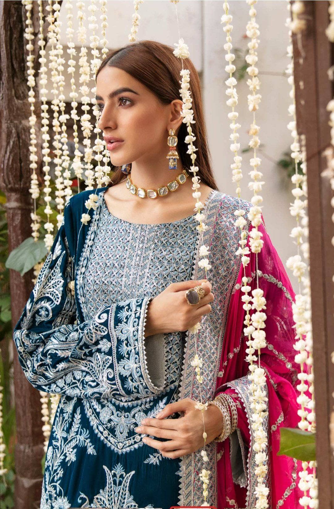 img_maryam_n_mariya_velvet_collection_awwal_boutique
