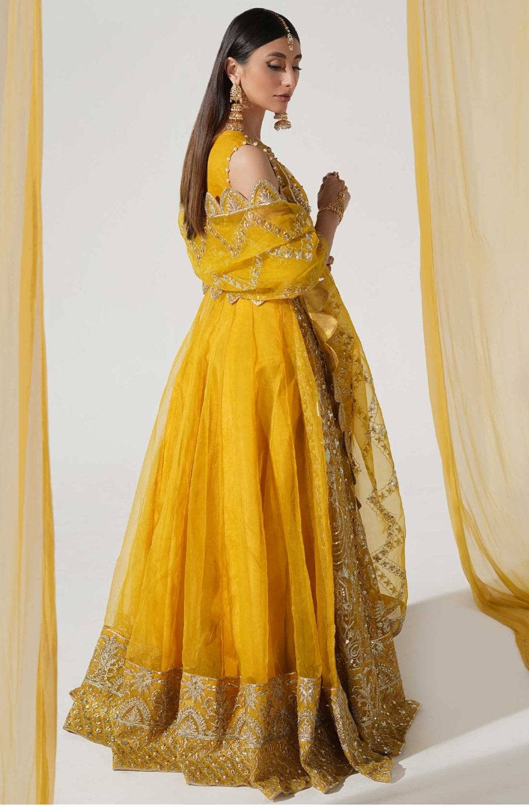 img_maryum_n_maria_freesia_awwal_boutique