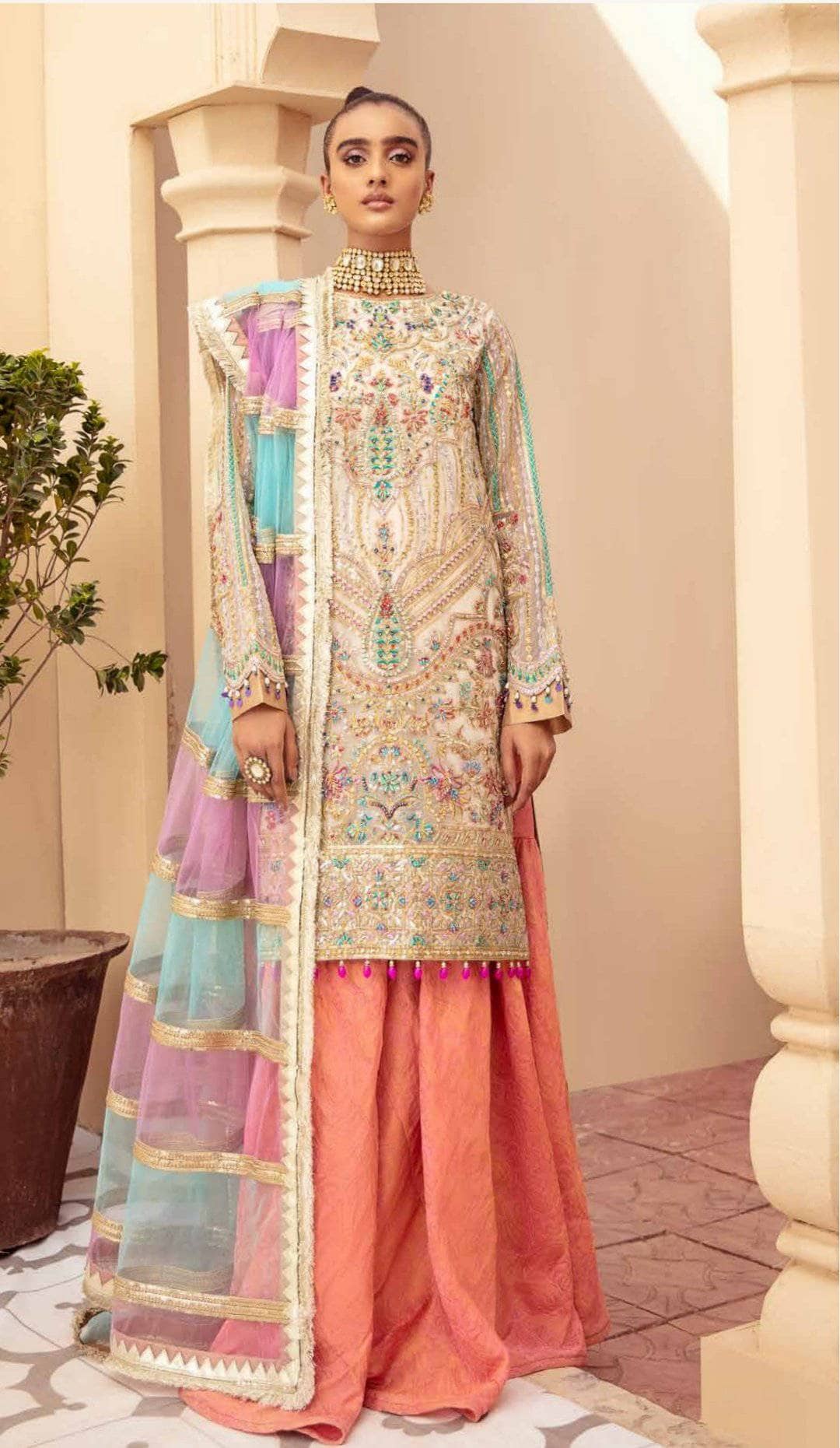 img_maryam_n_mariya_chiffon_wedding_awwal_boutique