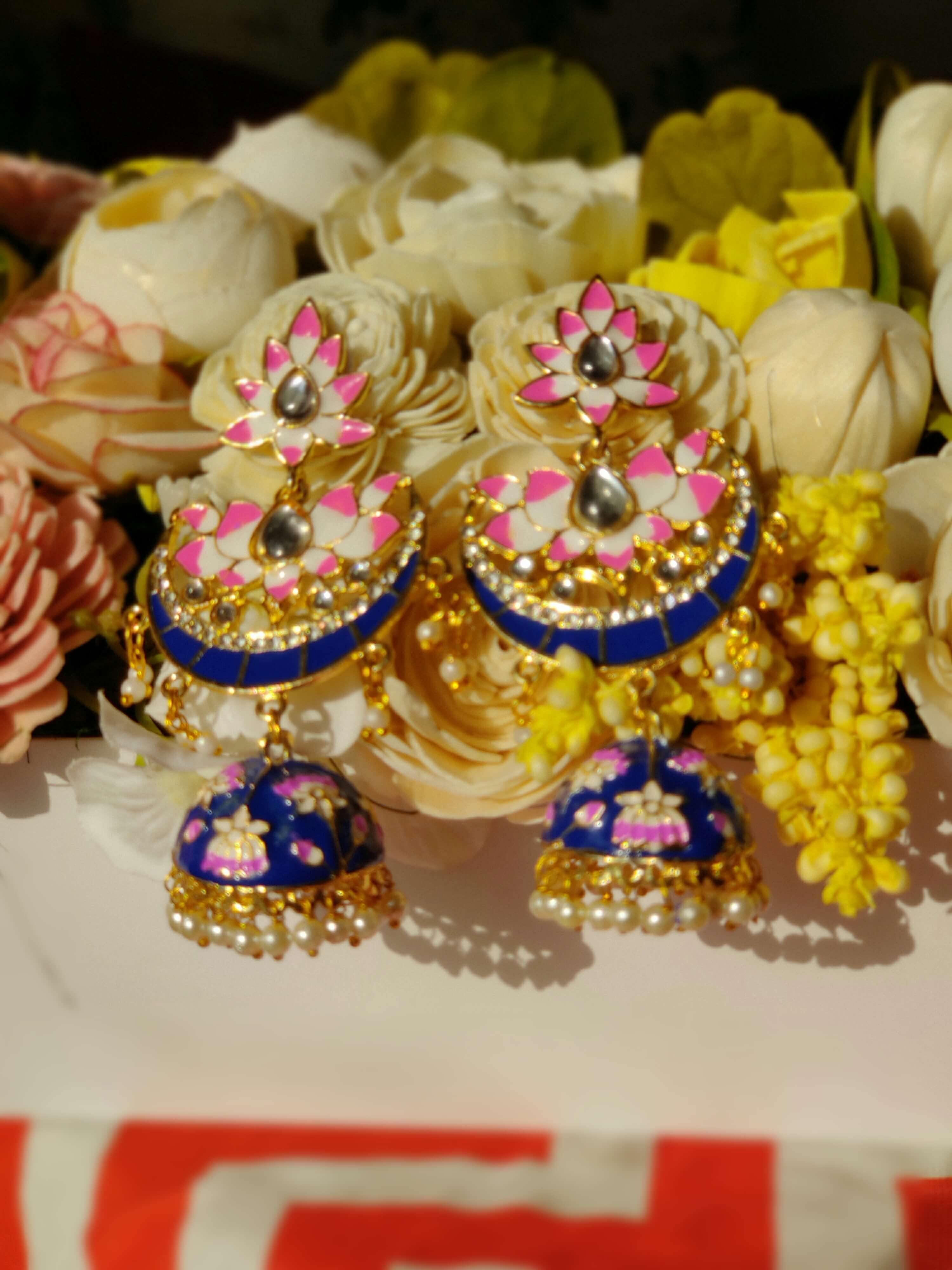 img_minakari_jewellery_jhumkis_awwal_boutique