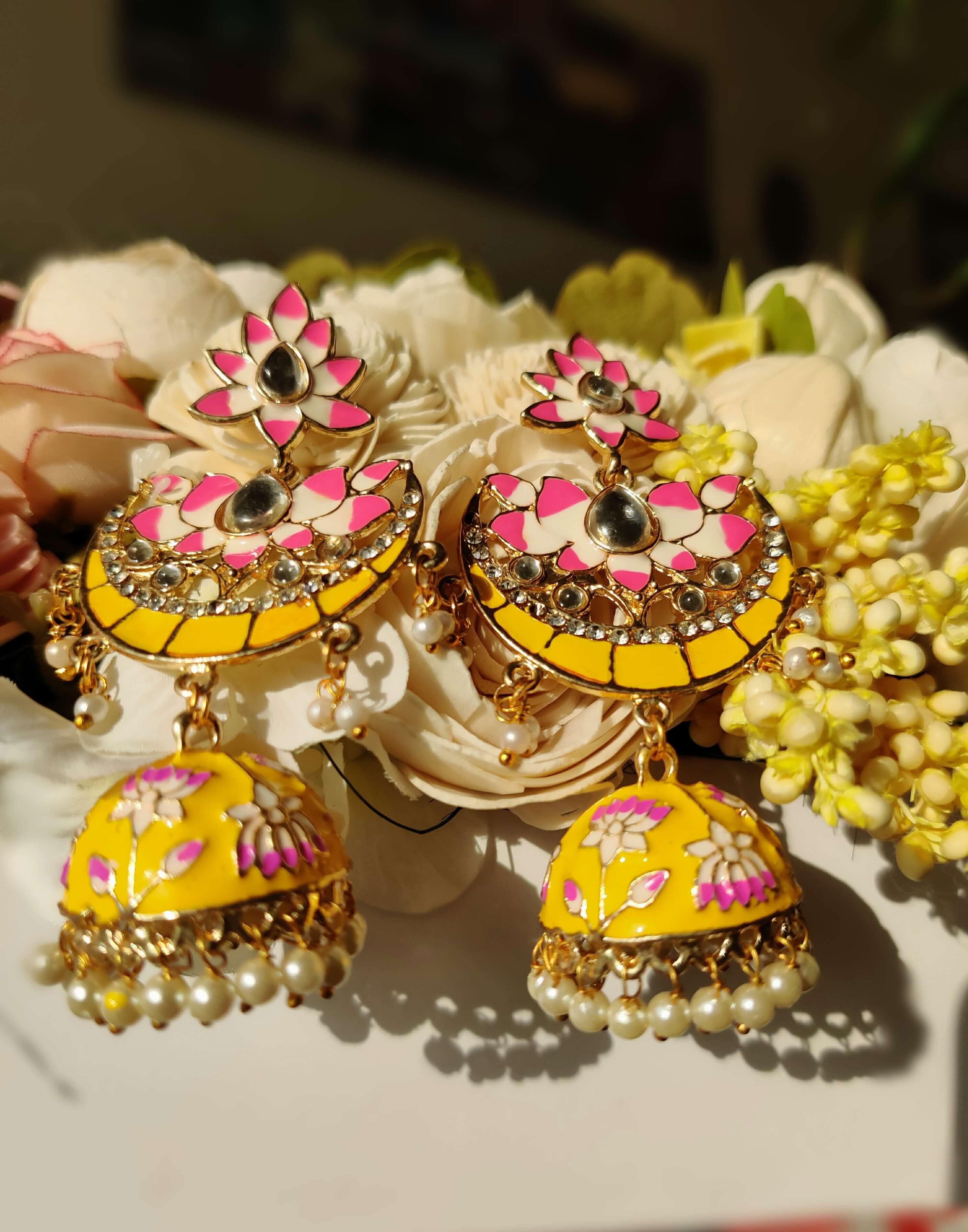 img_minakari_jewellery_jhumkis_awwal_boutique