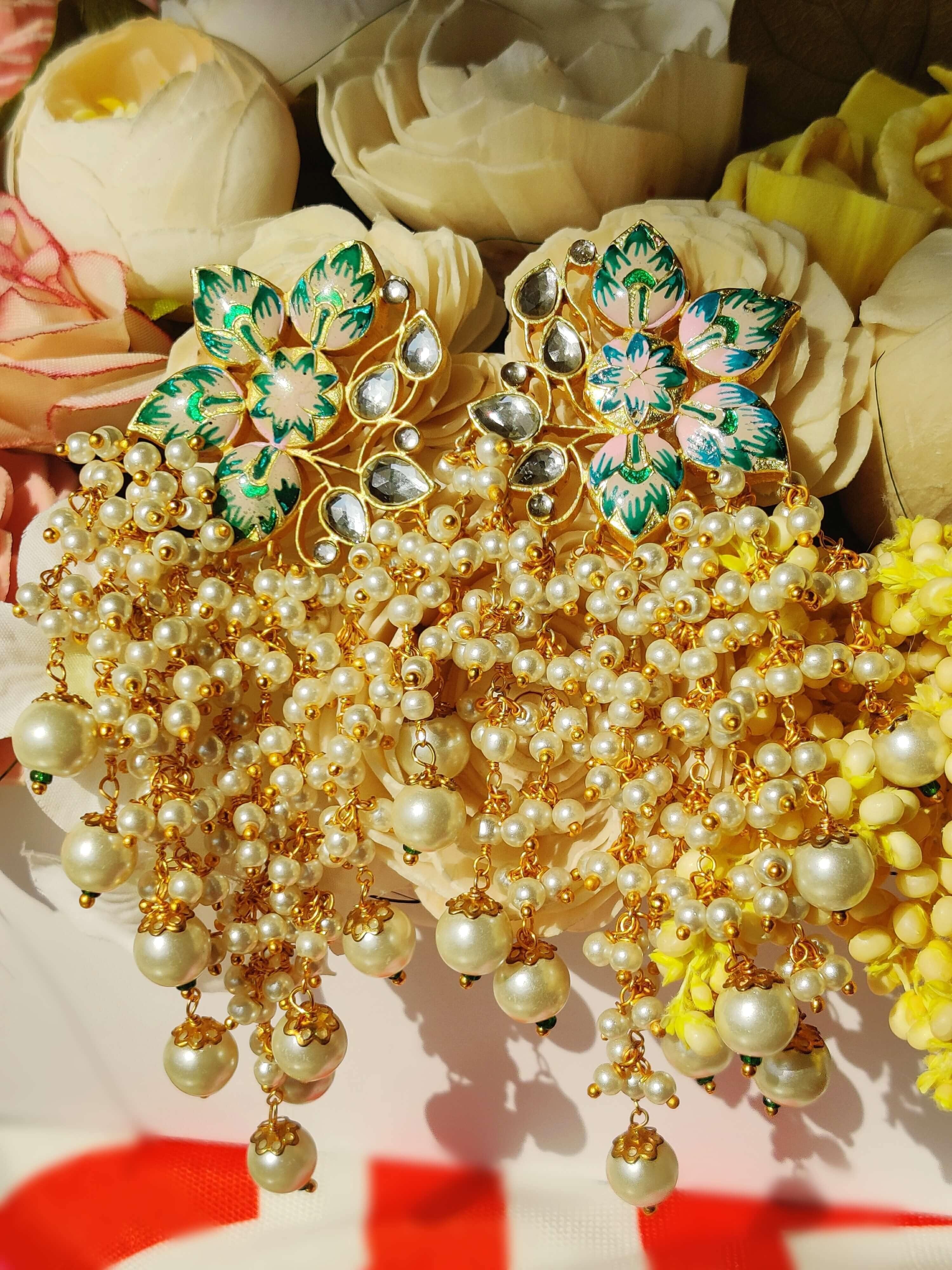 img_minakari_jewellery_jhumkis_awwal_boutique